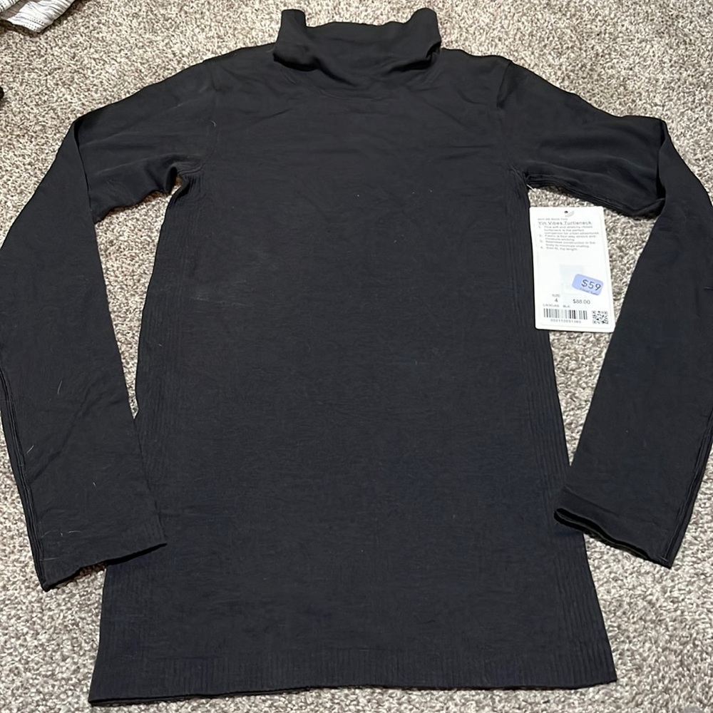 Lululemon long sleeve Yin Vibes Turtleneck black 4